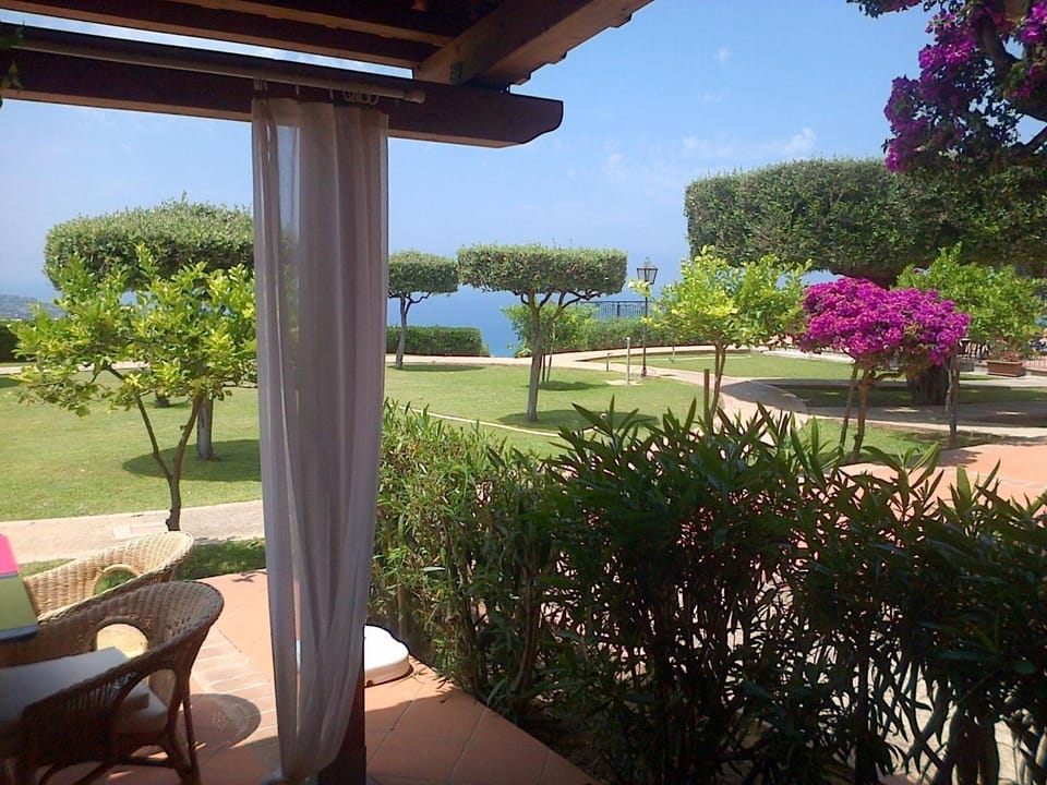 Garden view, Sea view