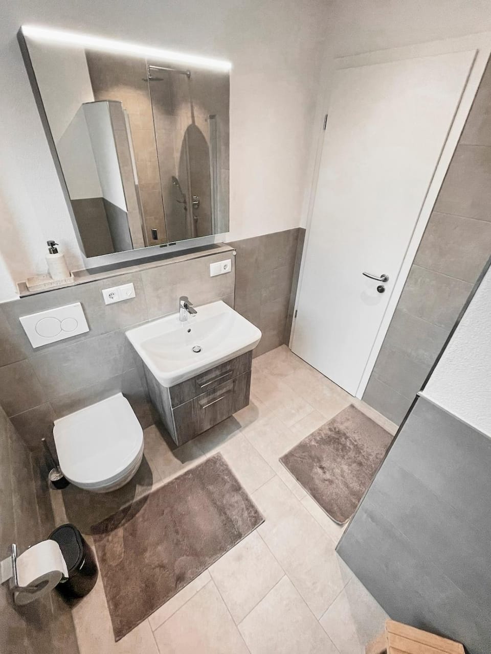 Toilet, Bathroom