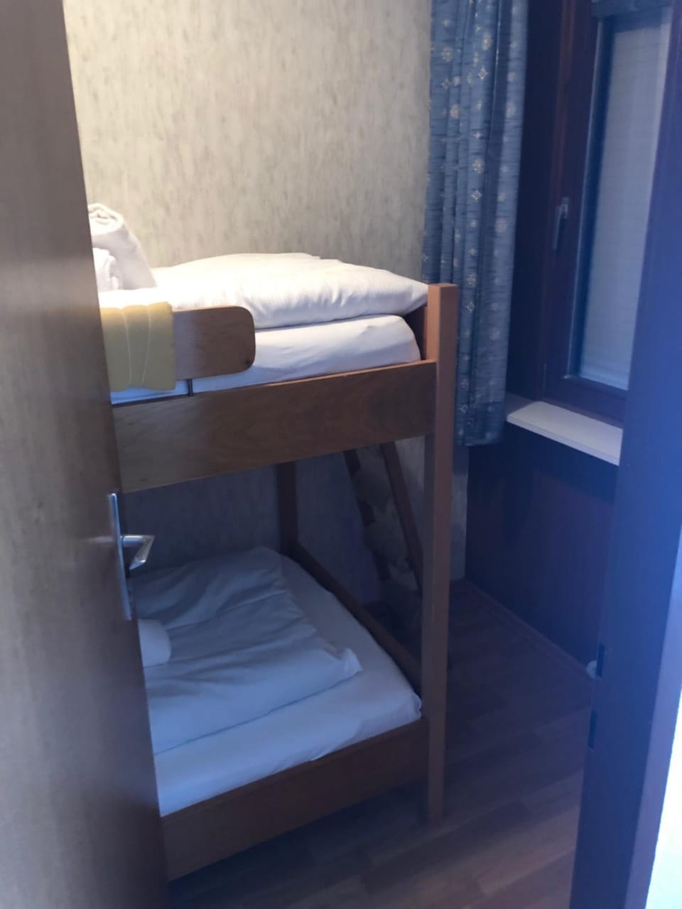 bunk bed