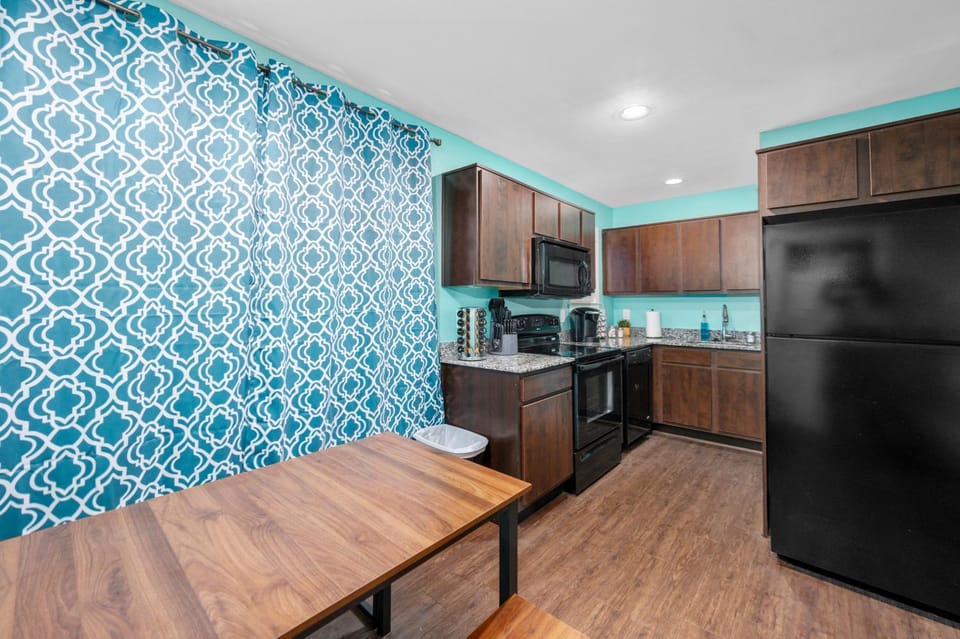 Chic 1BR Stay with King Bed and Free Park Apartment in Houston