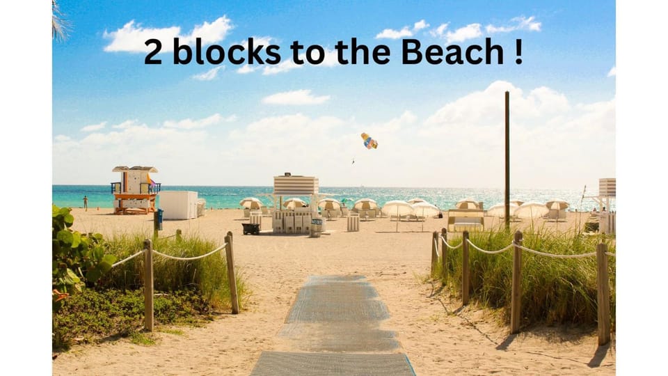 Best Beach Location - Wi-Fi, TV & Amenities Apartment in Flamingo Lummus