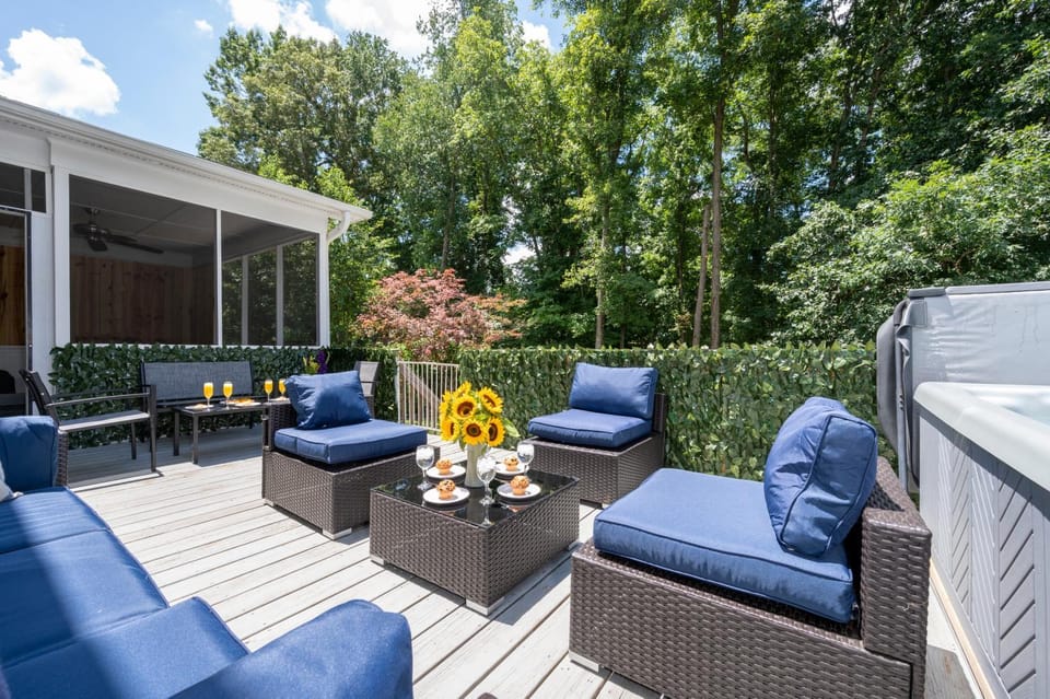 Patio, Seating area