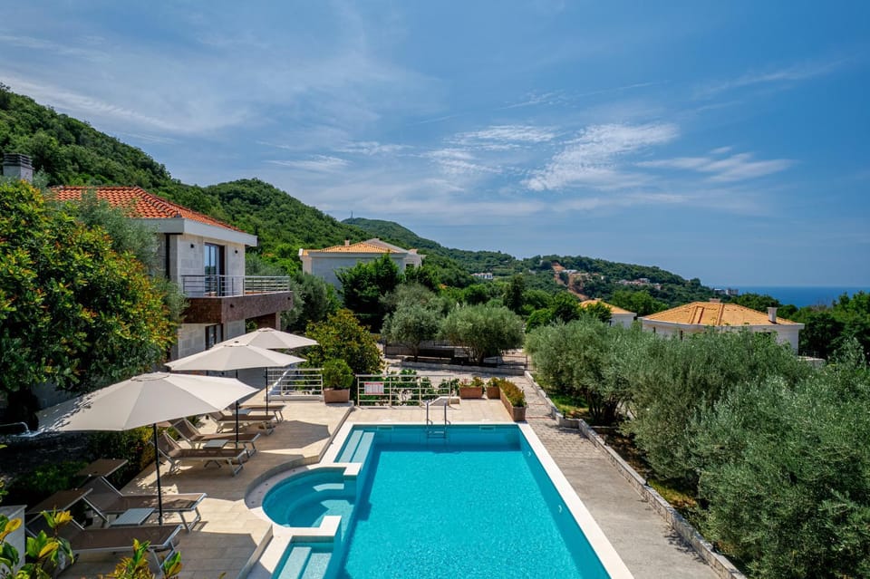 Villa Svinjista Villa in Budva Municipality
