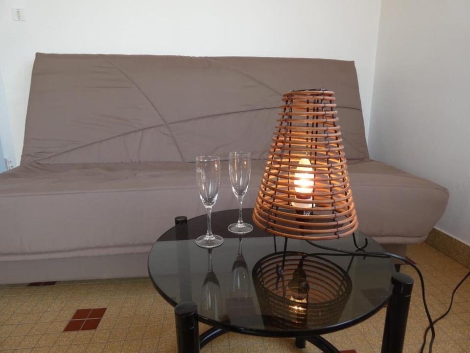 Appartement lumineux, balcon sud, animaux admis, proche forêt - FR-1-540-296 Apartment in Notre-Dame-de-Monts
