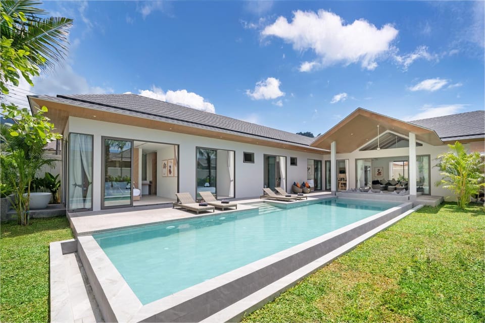 Garden, Pool view