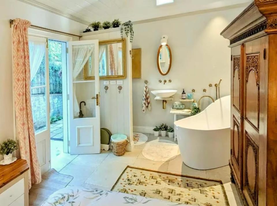 Toilet, Bathroom
