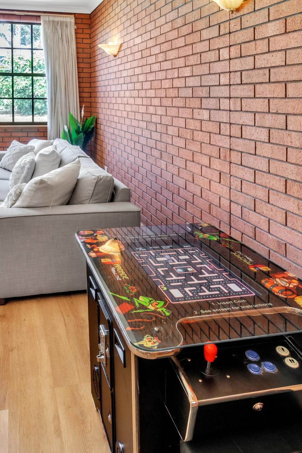 Charming Family Retreat with Arcade - Glenunga House in Adelaide