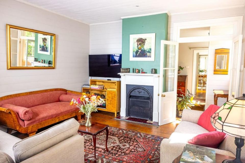 Charm & History 3bdr Cottage in Waverton, close to harbour views House in Sydney