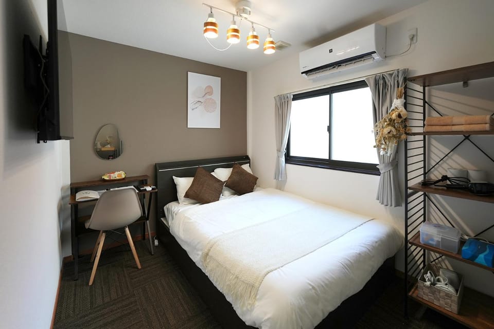 Bed, TV and multimedia, Bedroom, air conditioner