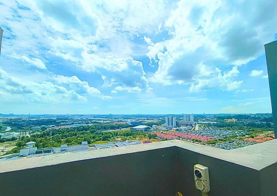 View (from property/room), City view