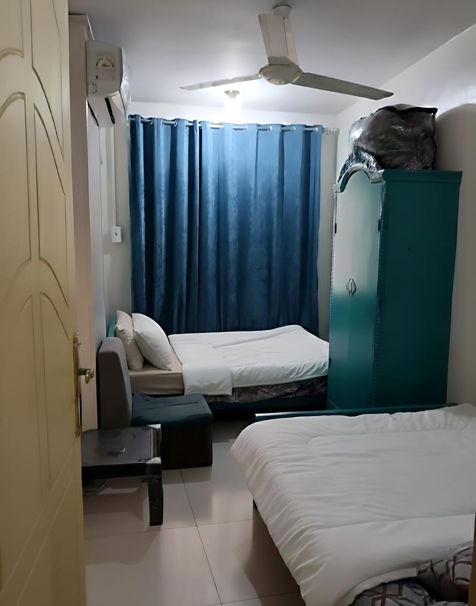 Bed, View (from property/room), Photo of the whole room, Seating area, Bedroom, air conditioner
