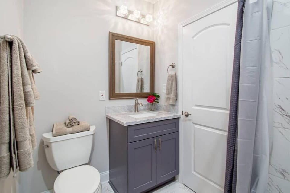 Breathtaking Spacious Art Filled 5BR home near FQ House in New Orleans