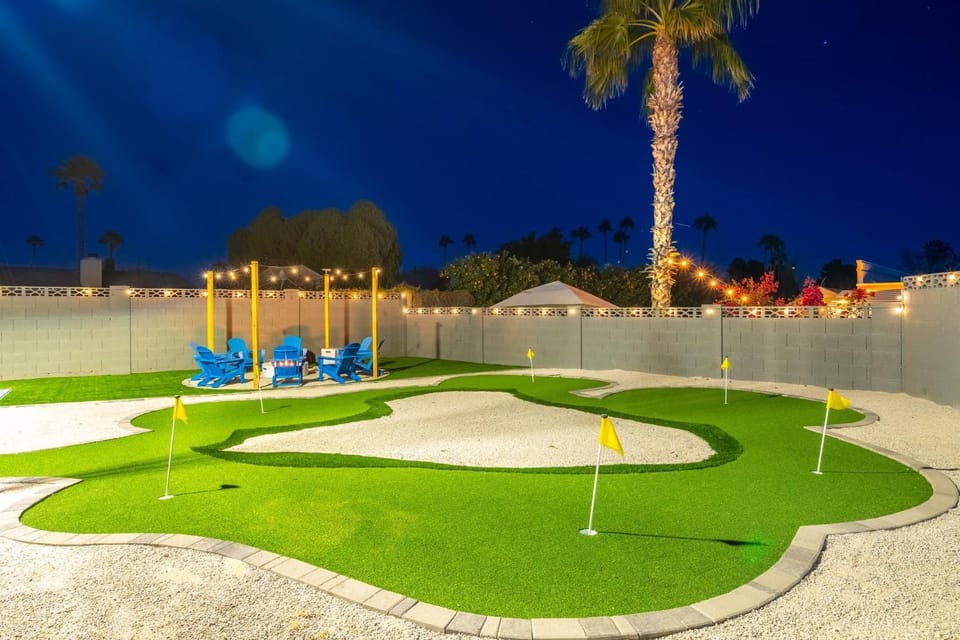 Rio Resort Kierland Pool Hot tub Mini Golf Fun House in Phoenix