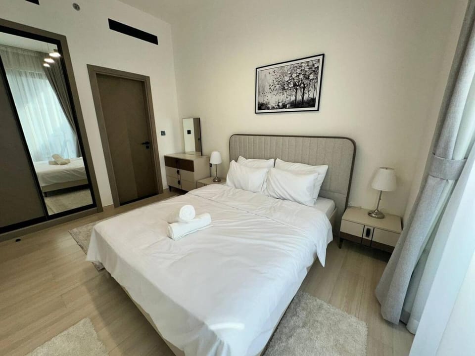 Chic Jvc 1br Balcony, Pool And Parking Apartment in Dubai