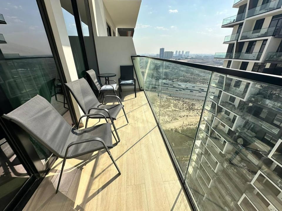 Chic Jvc 1br Balcony, Pool And Parking Apartment in Dubai