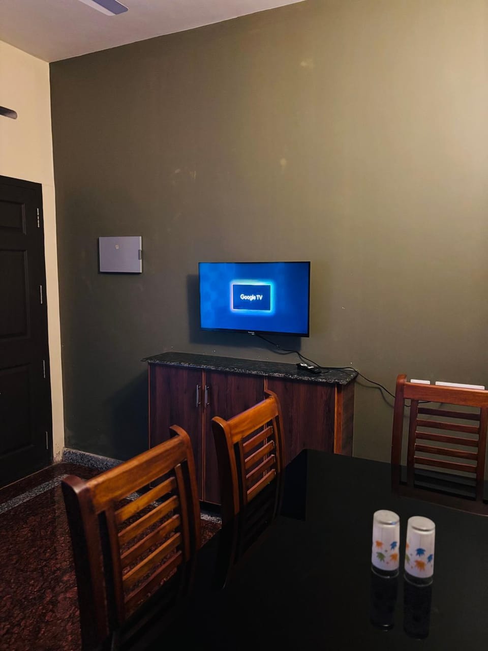CROWN IMPERIAL APARTMENTs Apartment in Thiruvananthapuram