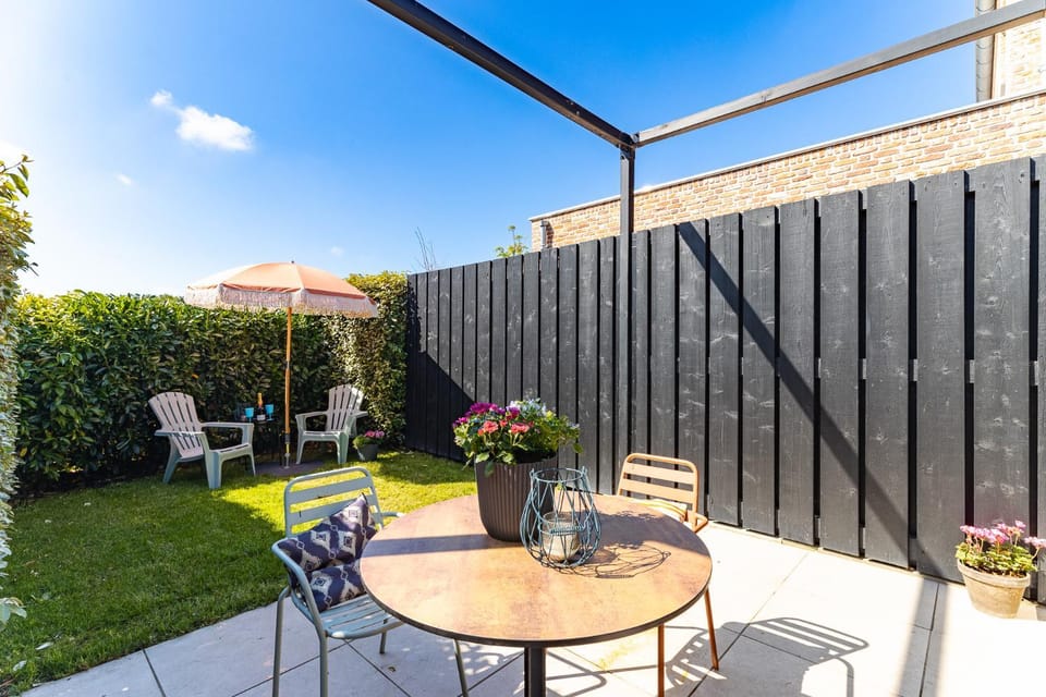 Domburg Centrum-luxe holiday home plus Parking House in Domburg