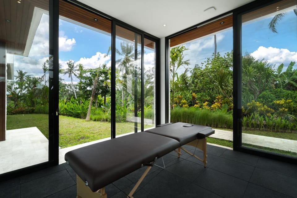View (from property/room), Spa and wellness centre/facilities