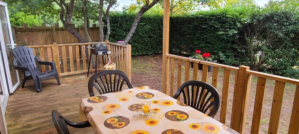Patio, Garden, View (from property/room), Dining area, Garden view