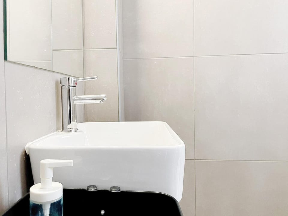 Calliope Suite 4 with Acropolis rooftop access Apartment in Athens