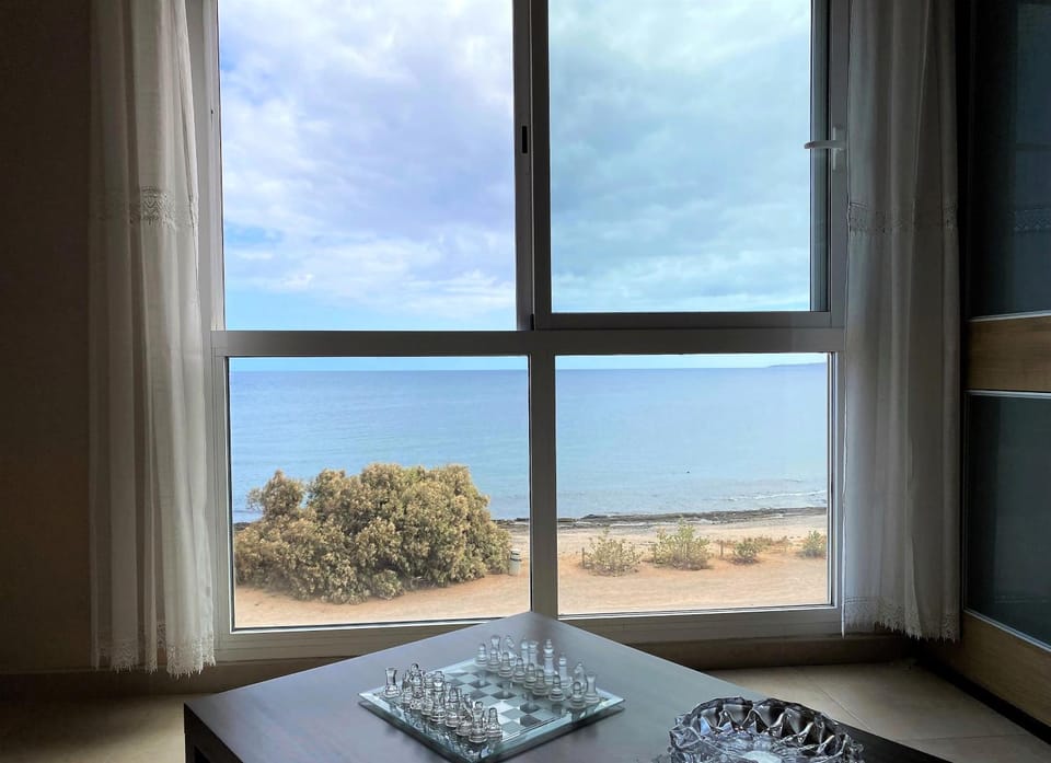 Living room, Sea view