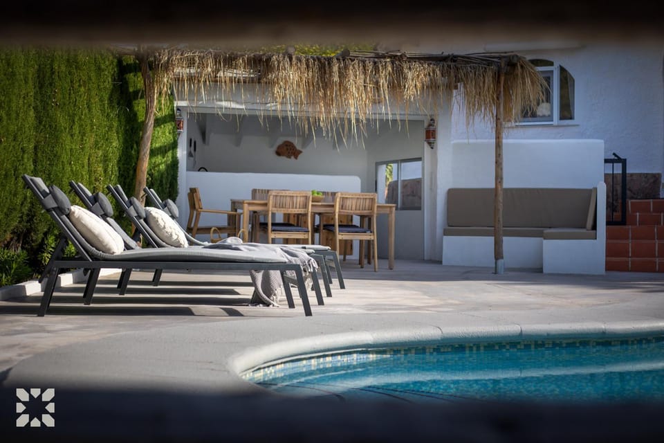 Patio, Day, Pool view, Swimming pool, sunbed