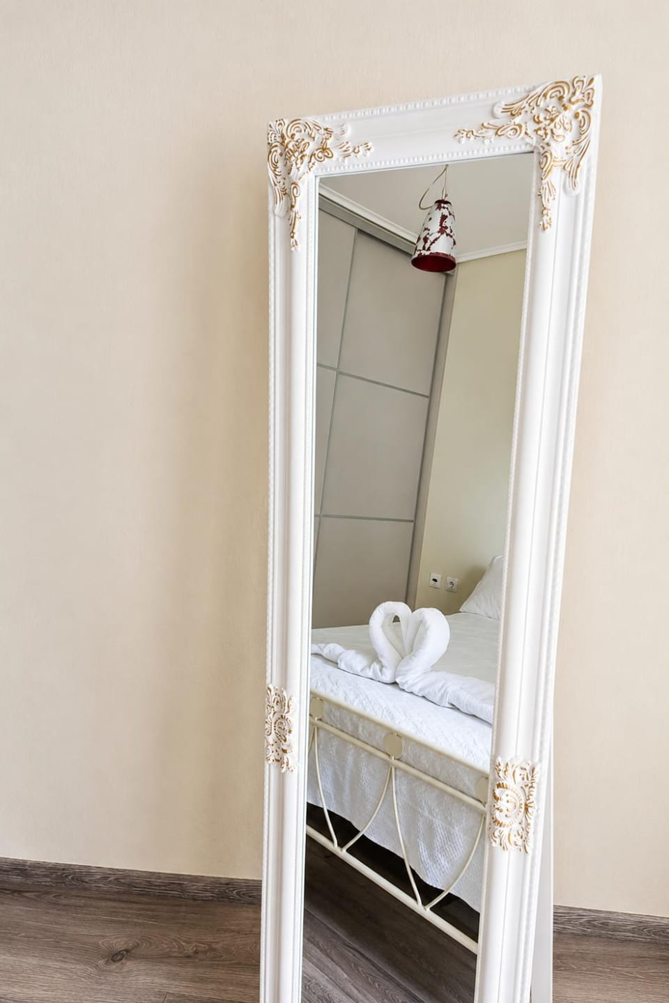 Bed, Photo of the whole room, Bedroom, towels, wardrobe