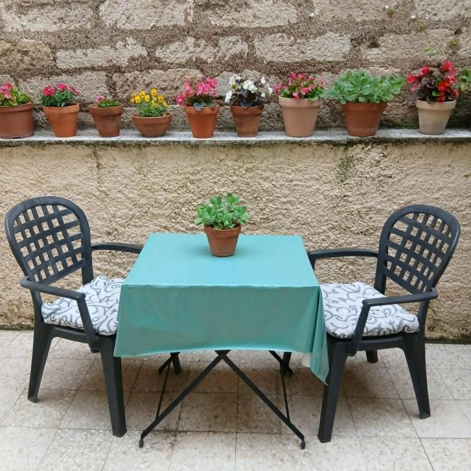 Terrasse fleurie Apartment in Pézenas