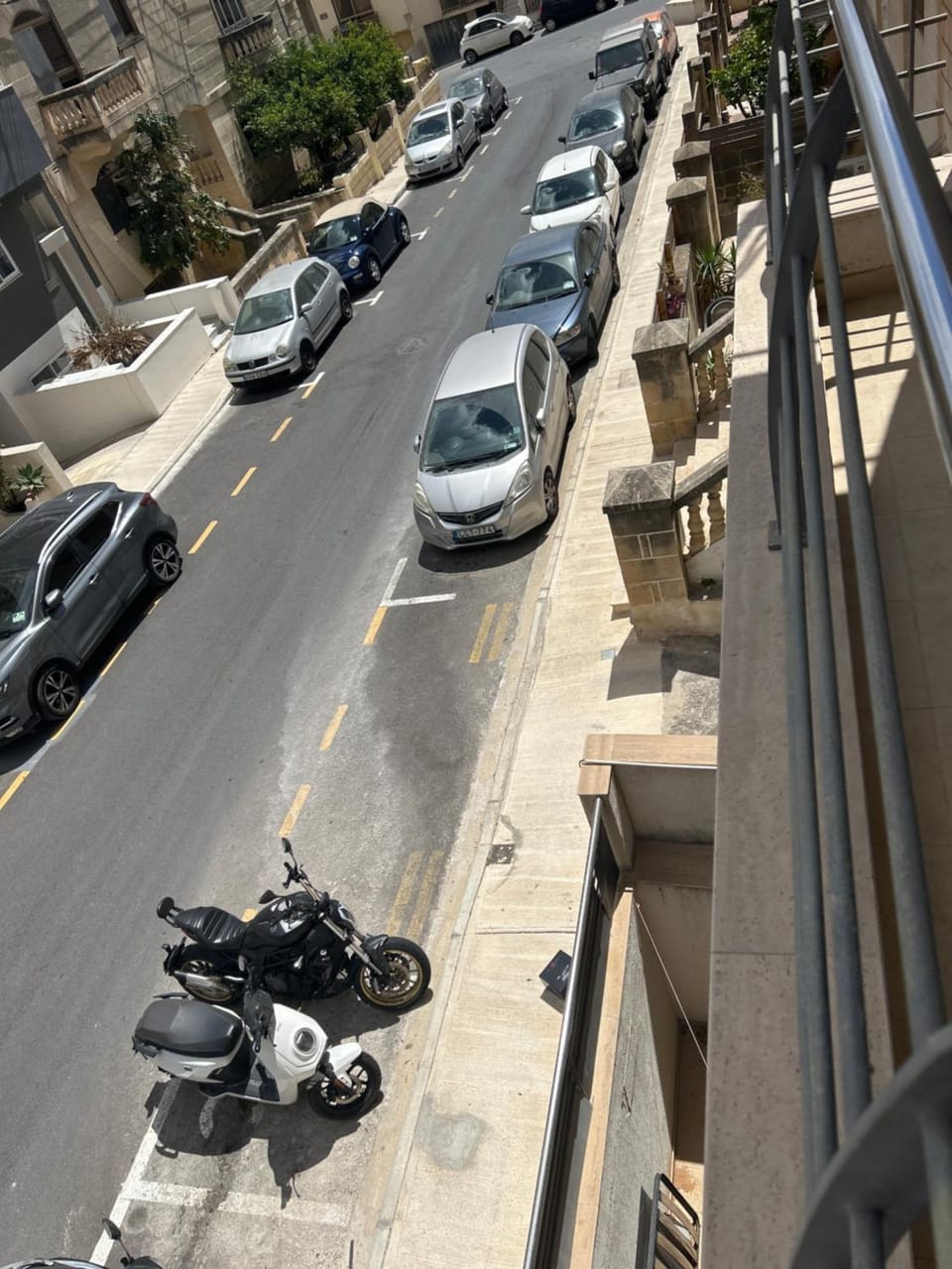 Neighbourhood, Street view, Location, Parking