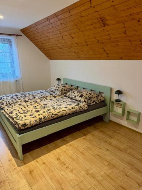 Chaloupka u Jezevčíka, klidné ubytování u D1, parkování Apartment in Czechia