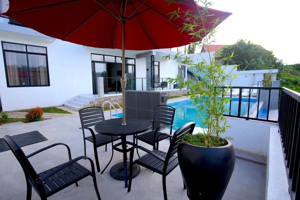 Patio, Balcony/Terrace, Swimming pool