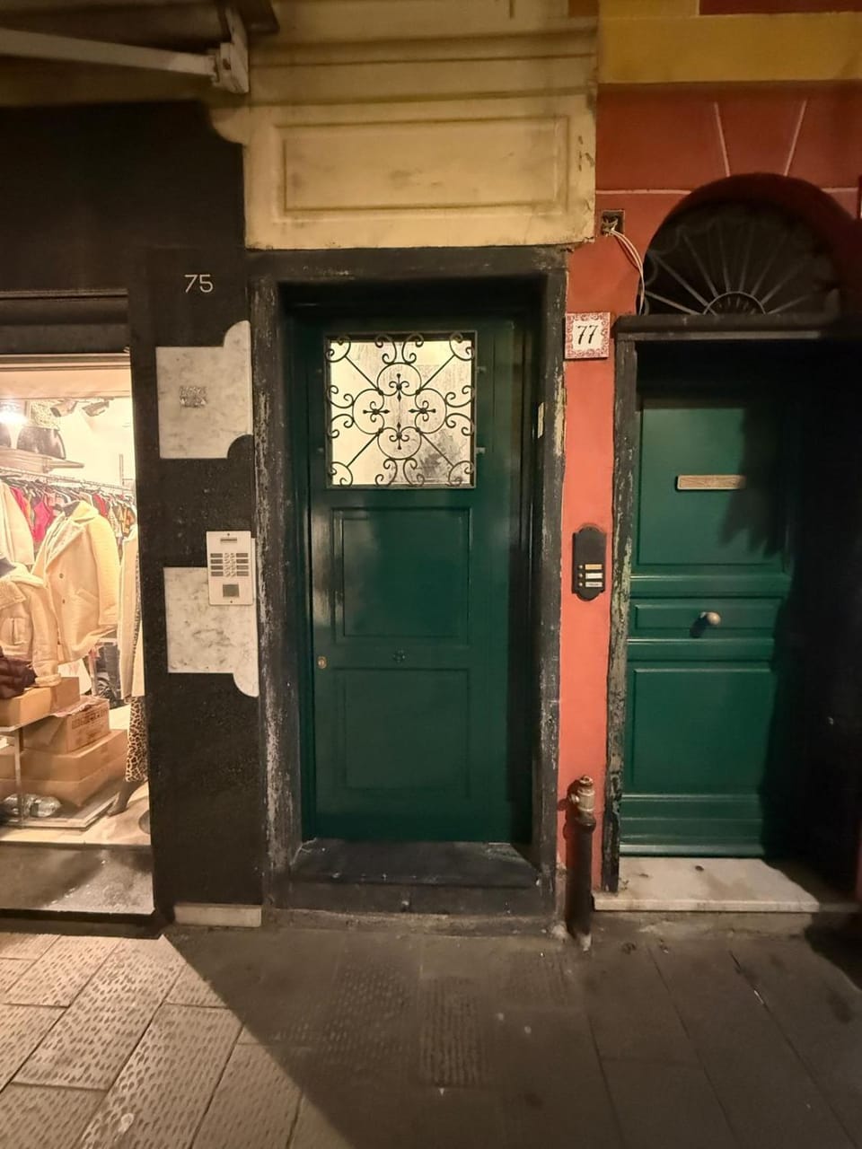 Facade/entrance