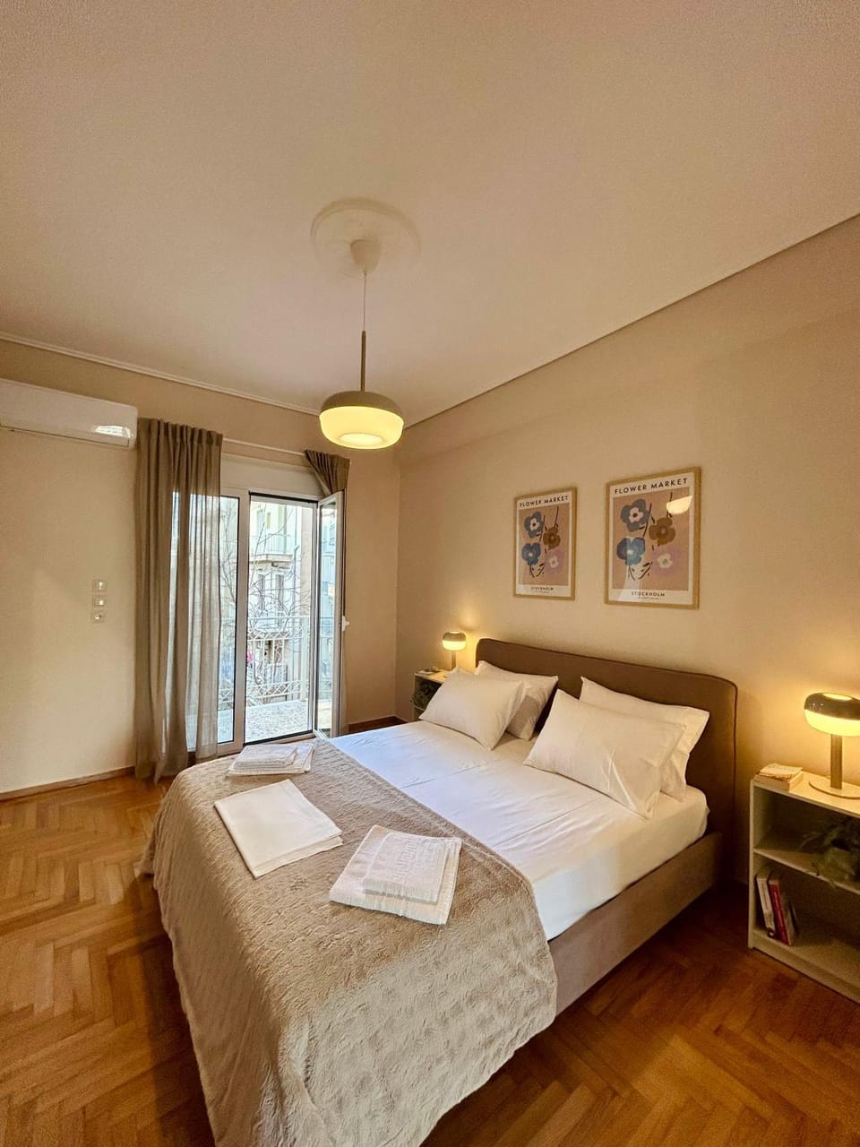 Bed, Photo of the whole room, Bedroom, towels, air conditioner