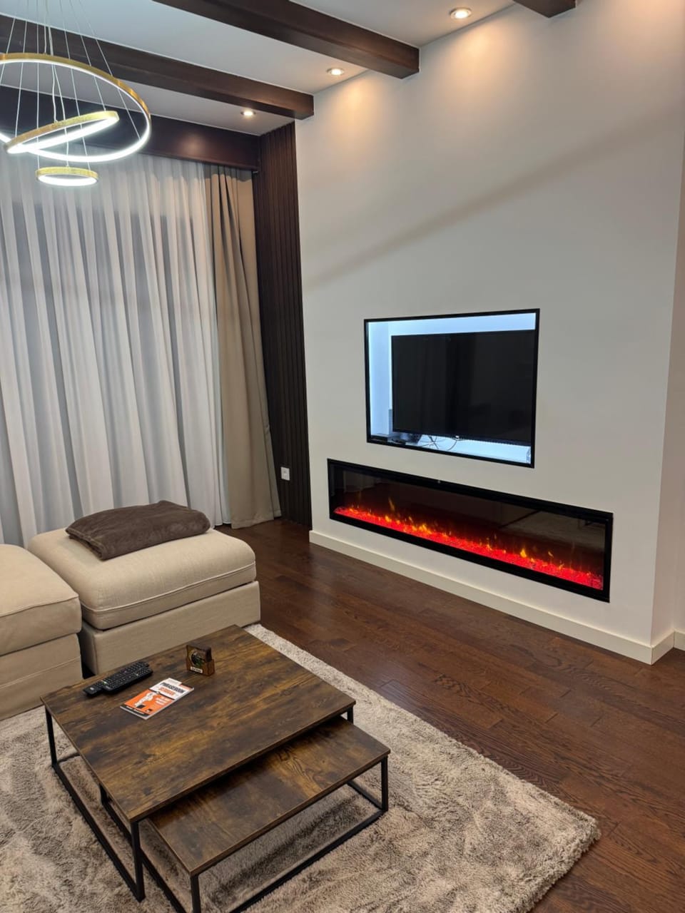 Communal lounge/ TV room, TV and multimedia, Seating area, Evening entertainment