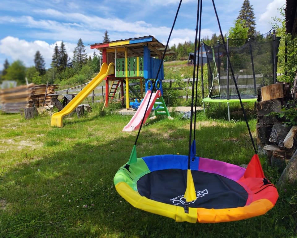Casa din Dâmb Mătișești Campground/ 
RV Resort in Cluj County