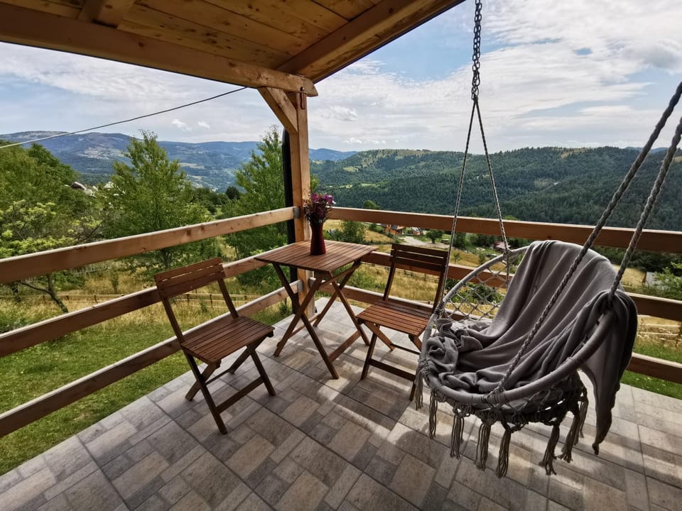 Casa din Dâmb Mătișești Campground/ 
RV Resort in Cluj County
