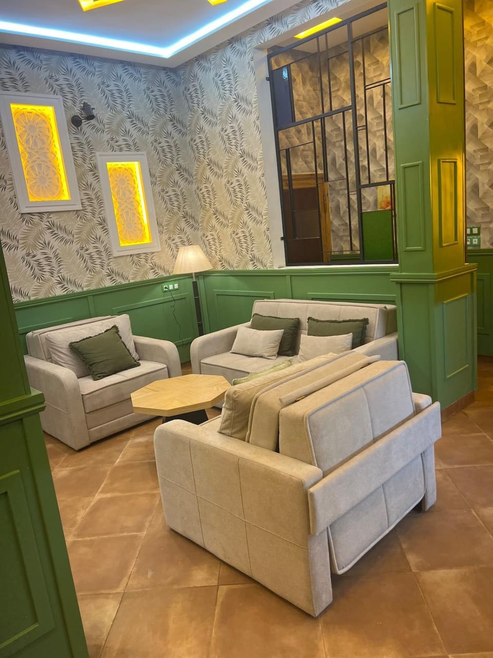Living room, Seating area