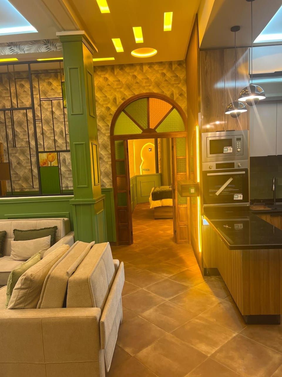 TV and multimedia, Kitchen or kitchenette, Living room, Seating area, minibar, oven, stove