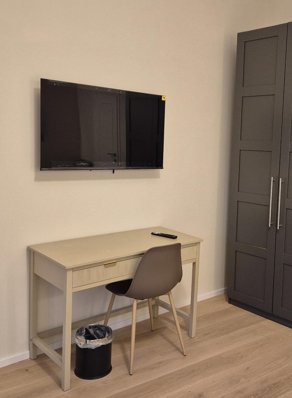 TV and multimedia, Seating area