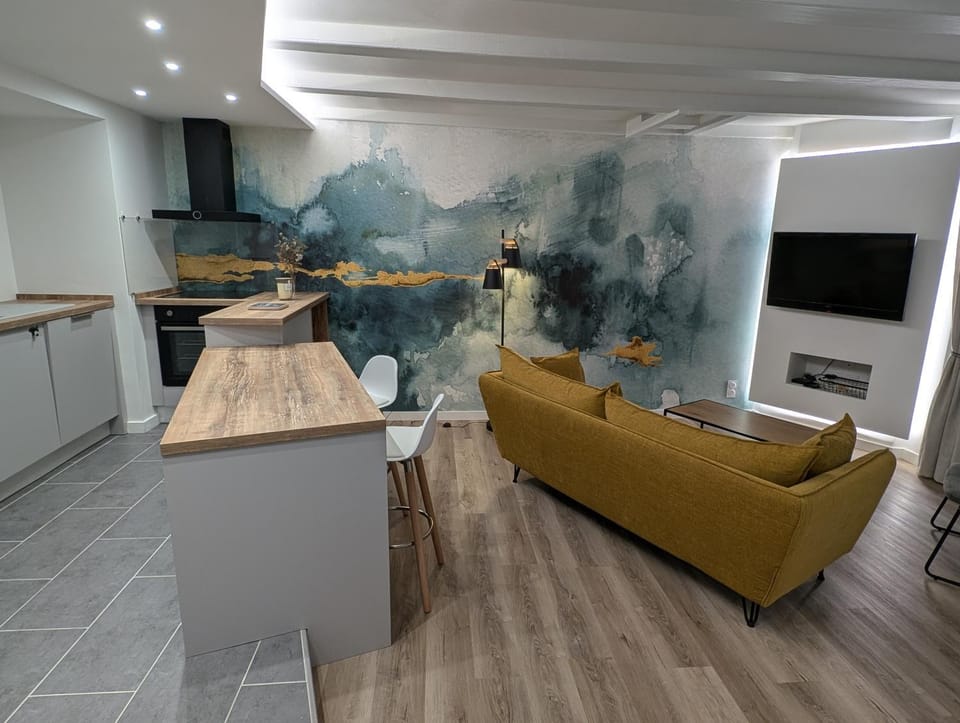 Communal lounge/ TV room, Living room