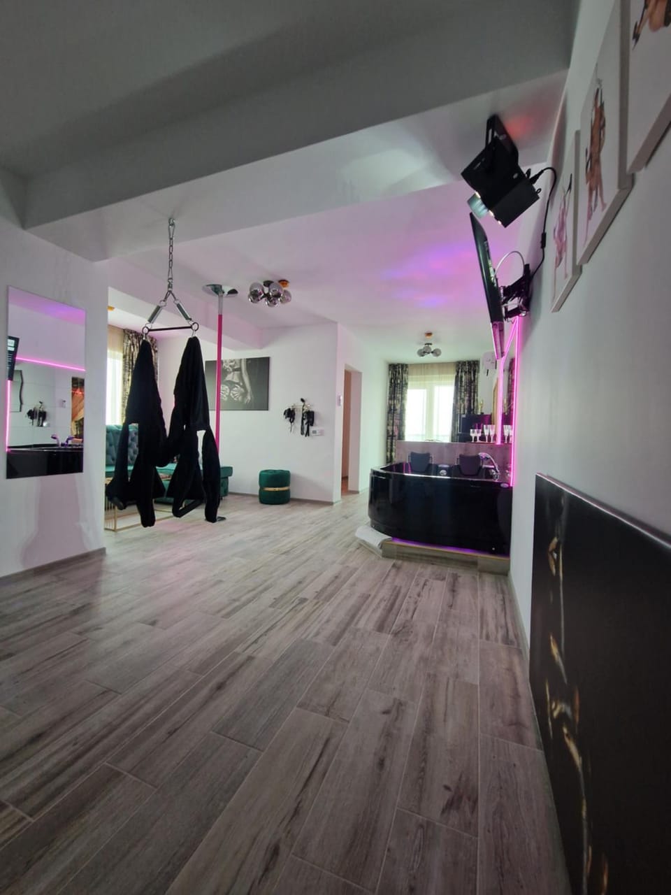 Fifty Shades of Grey Apartment in Constanța County