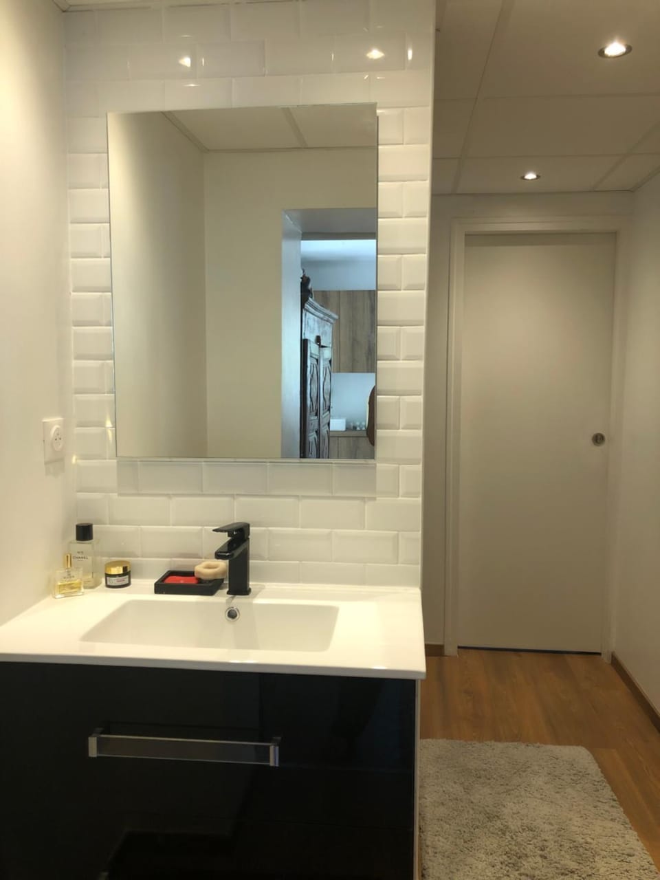 Studio calme avec terrasse proche de Lyon Apartment in Lyon