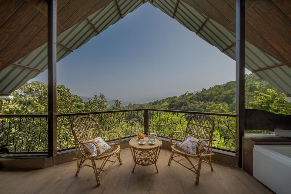 Patio, Day, Seating area, Mountain view