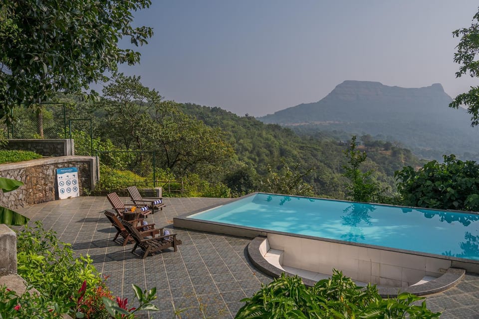 Day, Mountain view, Swimming pool, Swimming pool, sunbed