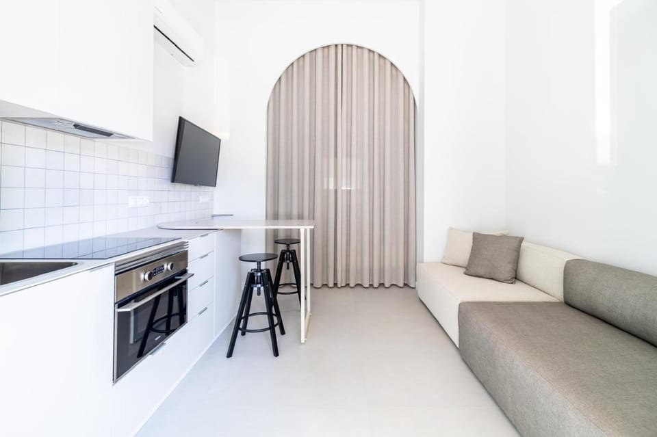 Kitchen or kitchenette, Living room