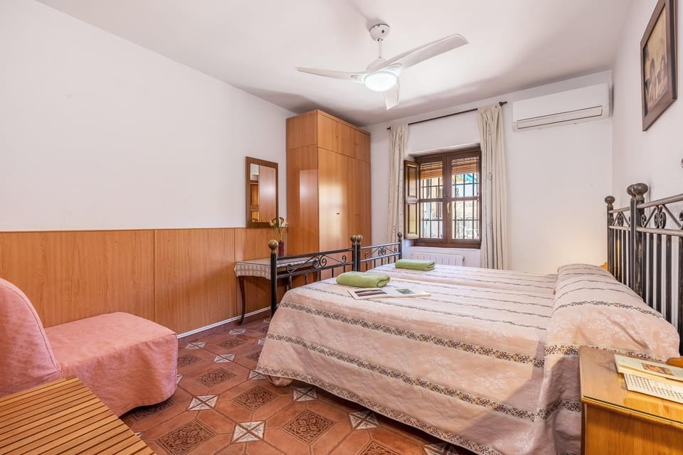 Living room, Bedroom