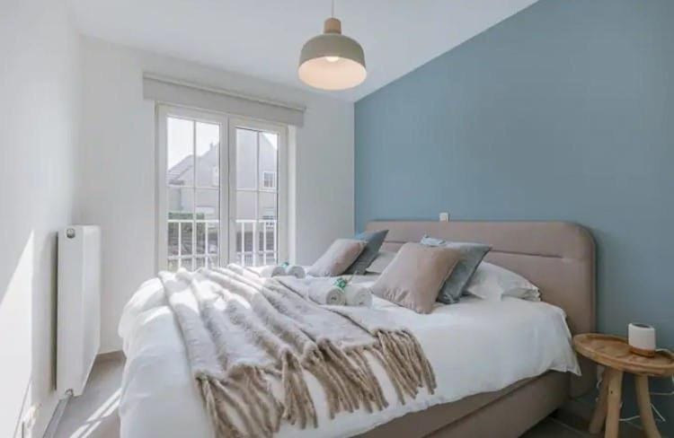 Cozy apartment with garden and terrace Apartment in Bredene