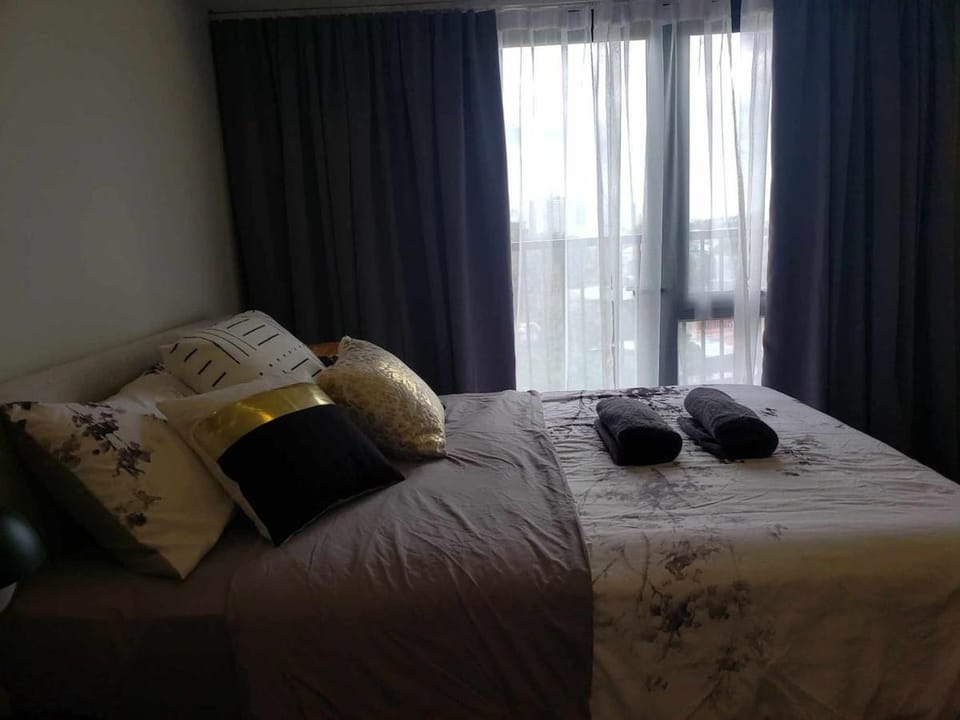 803 - Quiet Condo in City Centre Apartment in Davao City