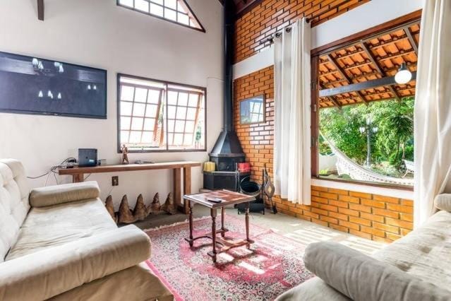 Day, Living room