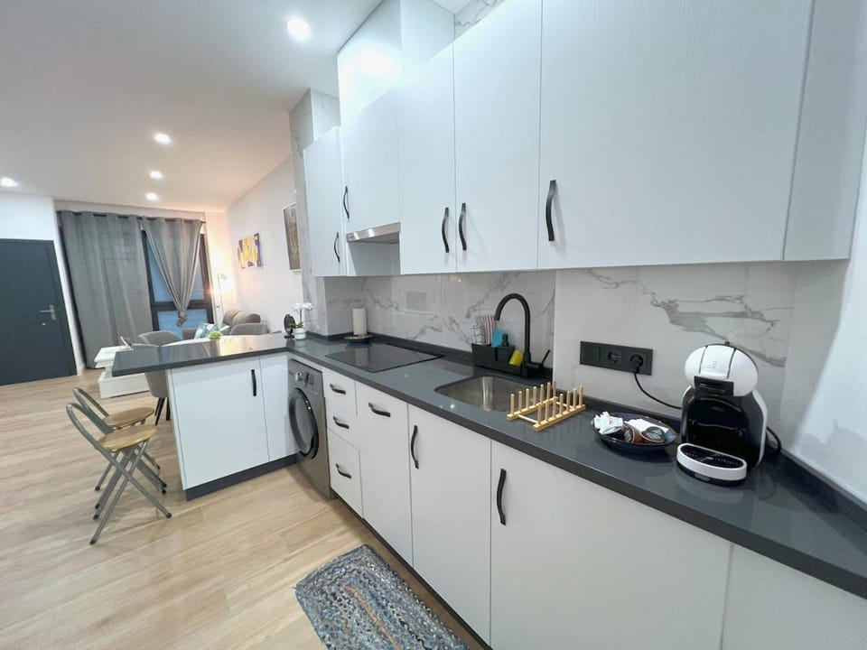 Evans Realty BM Lujoso y moderno estudio Apartment in Malaga
